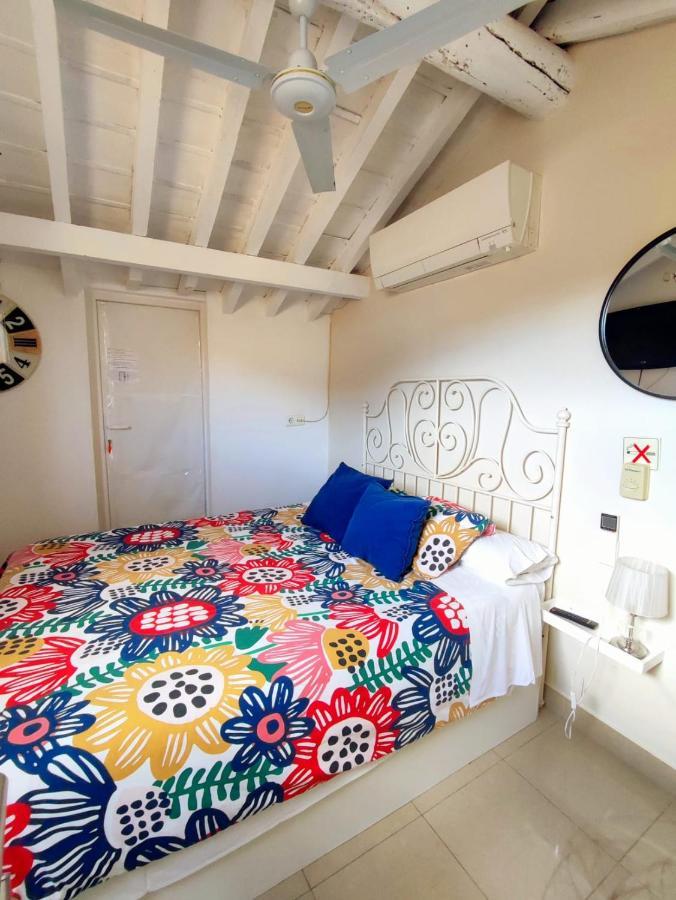 Apartamentos Marques De La Merced Малага Экстерьер фото